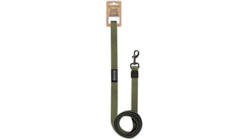 waterproof dirt repelling leash